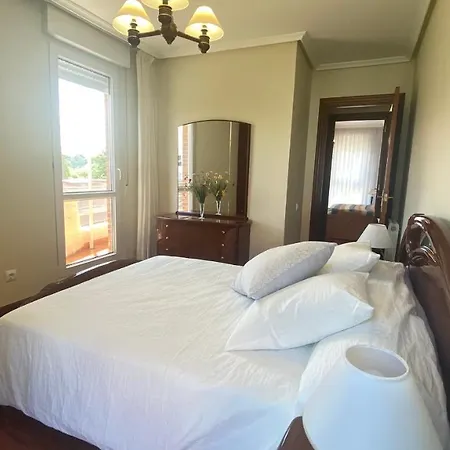 Precioso Apartamento En Playa Berria Con Piscina. * Santona