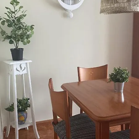 Precioso Apartamento En Playa Berria Con Piscina. Santona